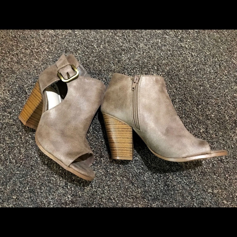 Brown Suede Booties
